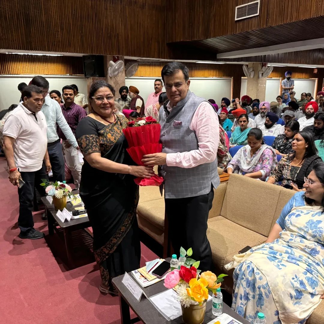 Next generation learning 2024 educational conference 
 
Guest of Honour Sh. Sanjeev kaushal IAS chief secretary haryana government 

Merit certificate  and momento given to student name Aditi topper of 10th class 2024

ਵਿਸ਼ੇਸ਼ ਮਹਿਮਾਨ ਹਰਿਆਣਾ ਸਰਕਾਰ ਦੇ ਪ੍ਮੁੱਖ ਸਕੱਤਰ ਸੰਜੀਵ ਕੌਸ਼ਲ ਆਈ.ਏ.ਐਸ 

10ਵੀਂ ਜਮਾਤ 2024 ਦੀ ਟੌਪਰ ਵਿਦਿਆਰਥਣ ਅਦਿਤੀ ਨੂੰ ਮੈਰਿਟ ਸਰਟੀਫਿਕੇਟ ਅਤੇ ਮੋਮੈਂਟੋ ਦਿੱਤਾ ਗਿਆ